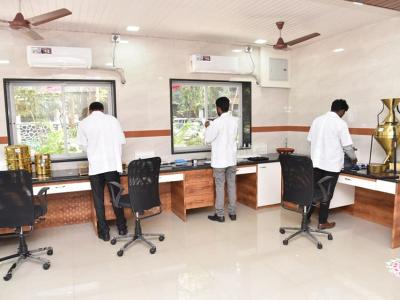 51373687 393227684584687 1726438774088400896 N